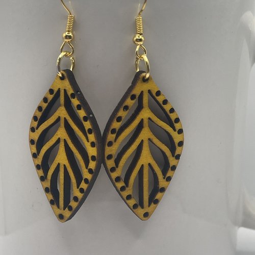 Boucles d’oreilles pendantes en bois