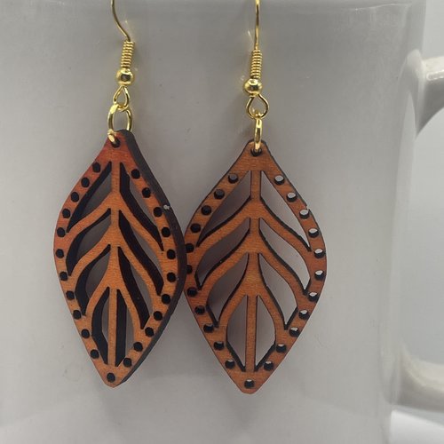 Boucles d’oreilles pendantes en bois