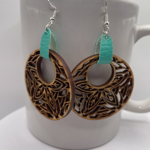 Boucles d’oreilles pendantes en bois