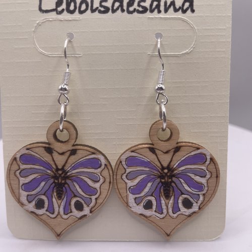 Boucles d’oreilles pendantes en bois cœur / papillon