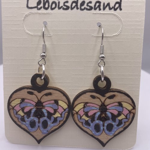 Boucles d’oreilles pendantes en bois cœur / papillon