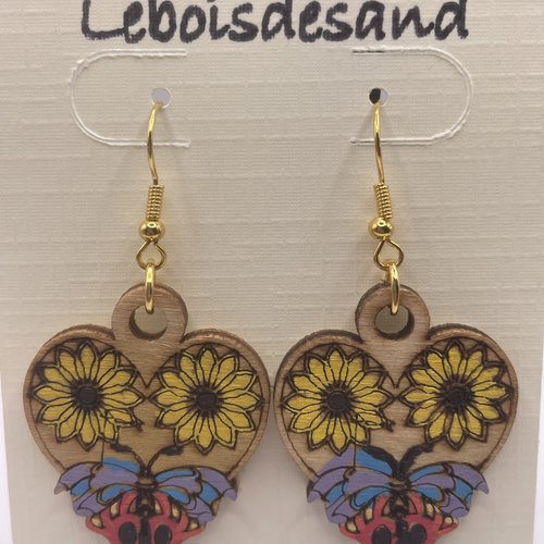 Boucles d’oreilles pendantes en bois cœur / papillon