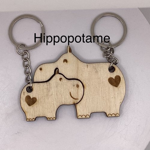 Porte clés en bois hippopotames