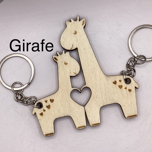 Porte clés en bois girafes