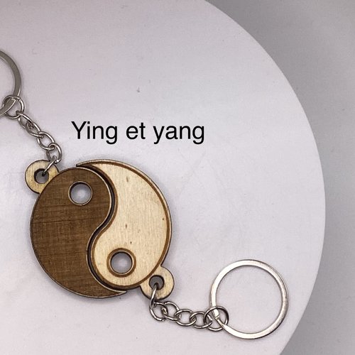 Porte clés en bois yang et yang