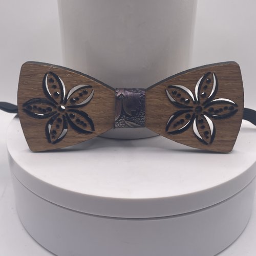 Noeud de papillon en bois fleur