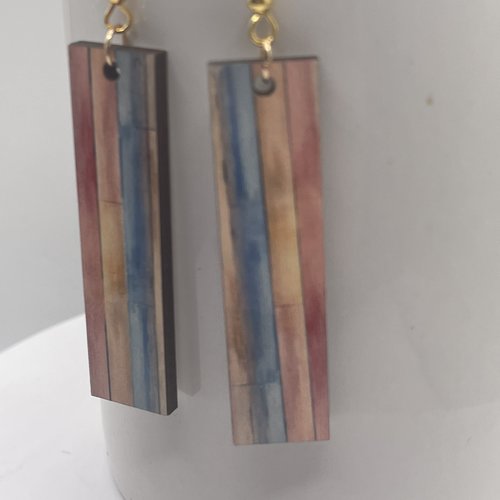Boucles d’oreilles en bois multicolores
