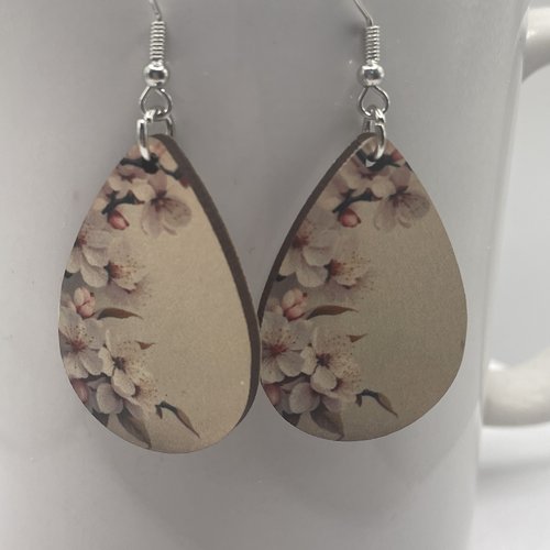 Boucles d’oreilles en bois fleurs de cerisier