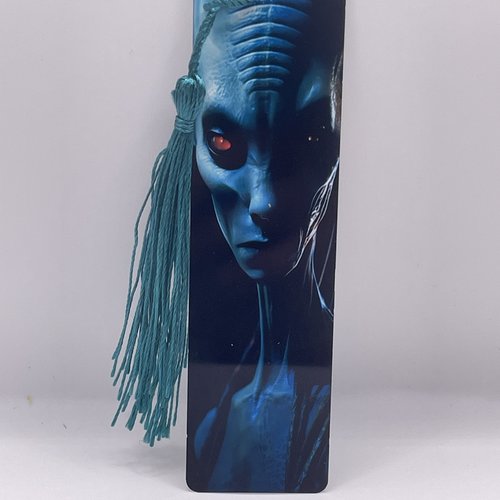 Marque pages en aluminium alien