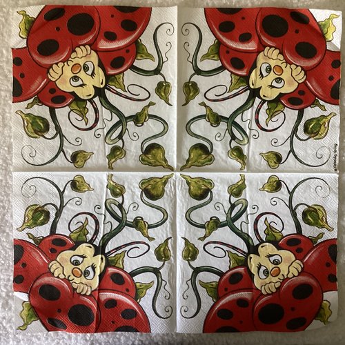 Serviette en papier coccinelle