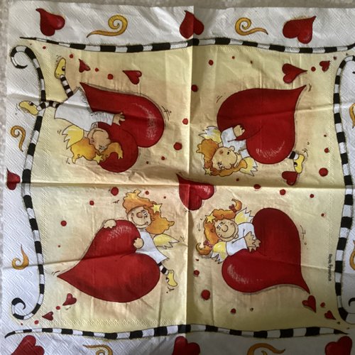 Serviette en papier ange et cœur