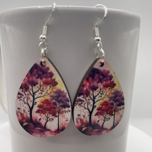 Boucles d’oreilles en bois gouttes pendantes arbre ton mauve violet