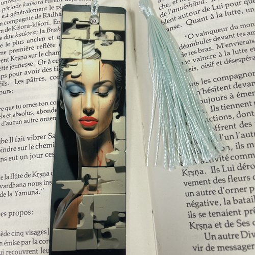 Marque pages en aluminium femme