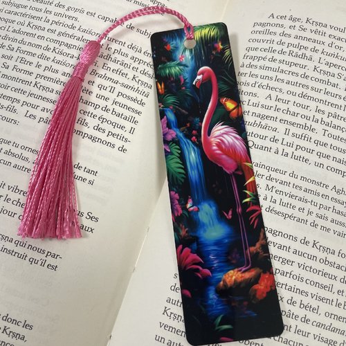 Marque pages en aluminium flamant rose