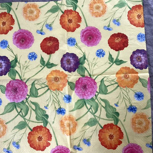 Serviette en papier fleurs