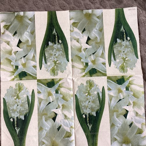 Serviette en papier fleur jacinthe
