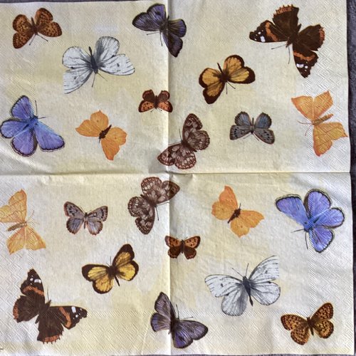 Serviette en papier papillon
