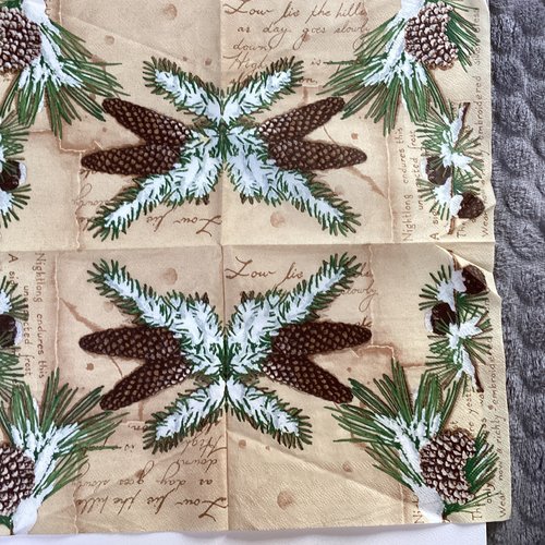 Serviette en papier pomme de pin