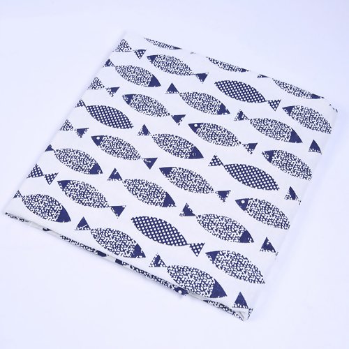 Coupon de tissu 70 cm x 100 cm épais rigide baleine poisson bleu  fond blanc