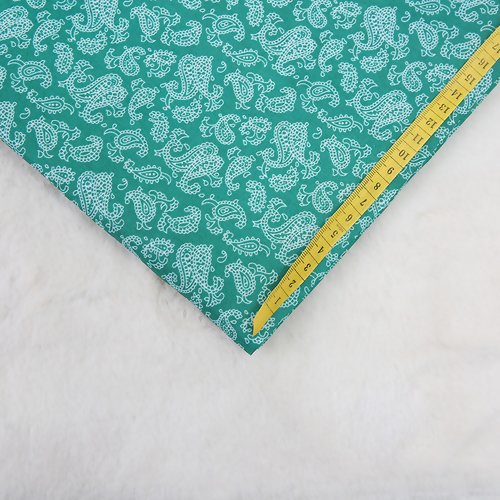 Coupon de tissu 70 cm x 100 cm polyester paisley indou ethnique indien cachemire