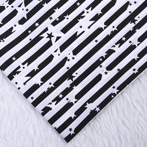 Coupon de tissu en polyester rayures et étoiles noir et blanc rock