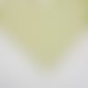 Coupon de tissu en polyester vert fleurs blanche 100 x 70 cm