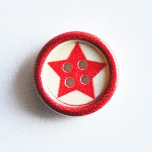 Bouton en bois motif étoile rouge 20 mm dumbo star cirque (a7064)