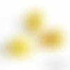 Breloque 3d volume en forme de diamant de couleur jaune 19mm x 15mm (y010)