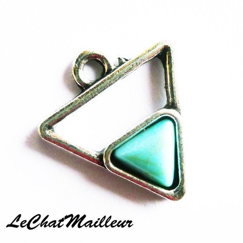 Breloque triangle métal argenté et cabochon turquoise géométrique 18mm x 16mm (a7036) 