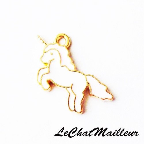 Breloque en métal doré émail rose et blanc licorne cheval