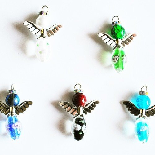 Lot 5 breloques ange avec les ailes argentées perles en verre multicolores