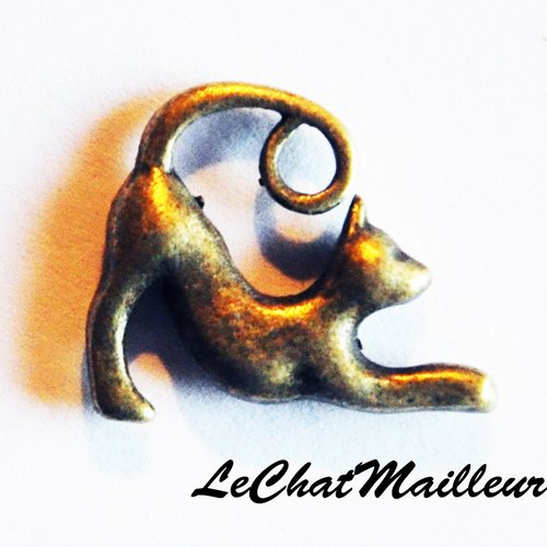 Breloques chat 3d qui s'étire en métal couleur bronze recto verso chaton 17 mm
