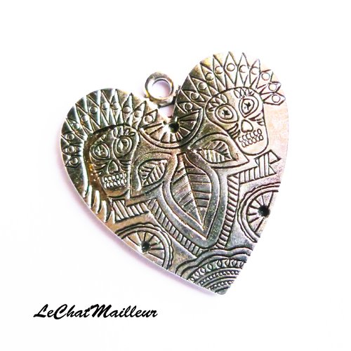 Pendentif coeur bohème métal argenté maya amérindien feuille 38 mm