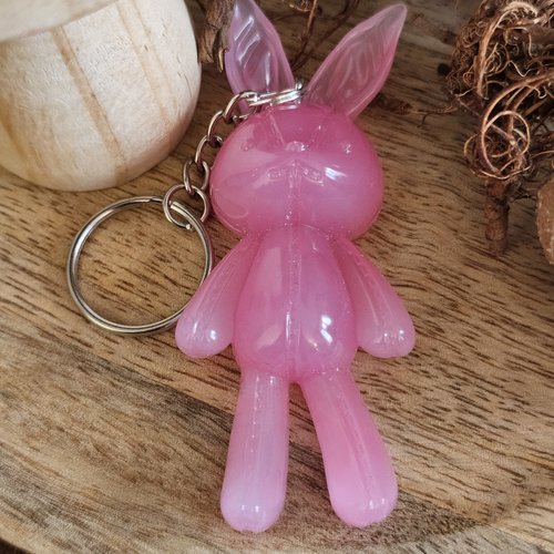 Porte-clé lapin en résine – charme et originalité à emporter !