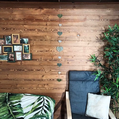 Suspension murale verticale – cœurs verts en laine recyclée