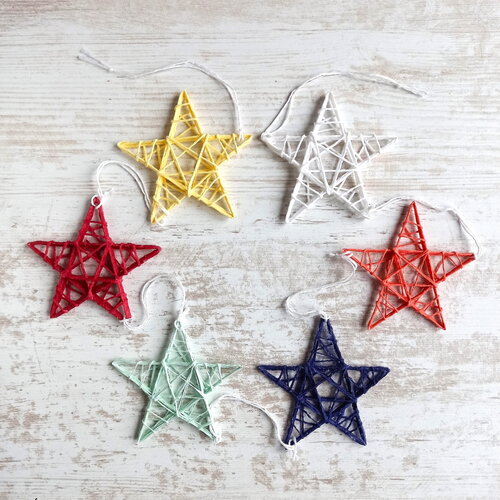 Guirlande d'étoiles pour chambre d'enfant aux couleurs joyeuses fait main en alsace