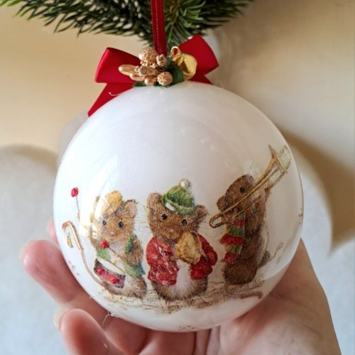 Boule de premier noël faite main, souris chorale de noël,  diamètre 10 cm