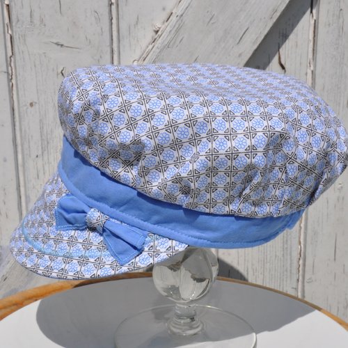 Casquette enfant, casquette gavroche à plis, casquette en coton bleu et blanc imprimé, doublée, déco petit noeud - taille 48cm