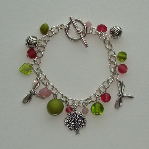 Bracelet breloques libellules et arbre en métal argenté, perles polaris et verre pressé rose et vert, ccb, fermoir t.