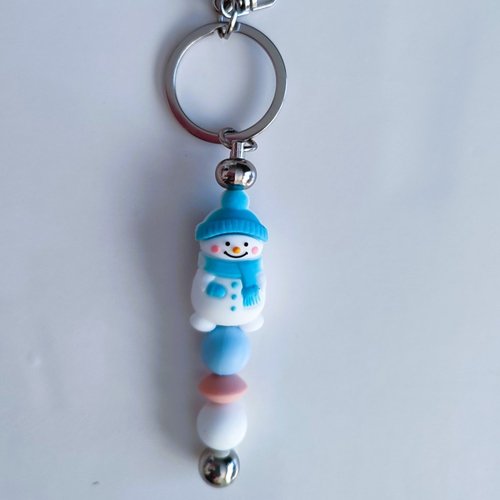 Porte clés métal argenté bonhomme de neige perles silicone
