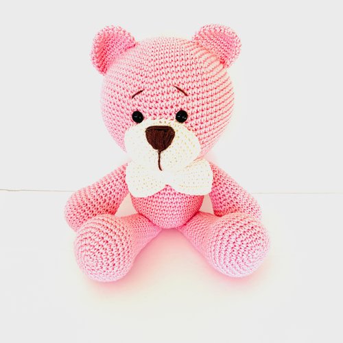 Reservee emilie amigurumi  l'oursonne carlota  cadeau naissance