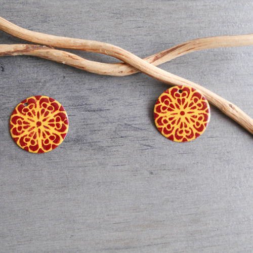 X 2 sequins rouge foncé et jaune doré