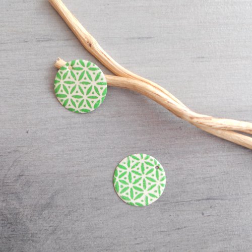 X 2 sequins émaillés ivoire et vert tendre