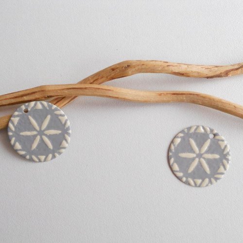 X 2  sequins émaillés gris et ivoire