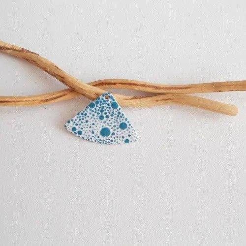 X 2 sequins émaillés blanc et turquoise