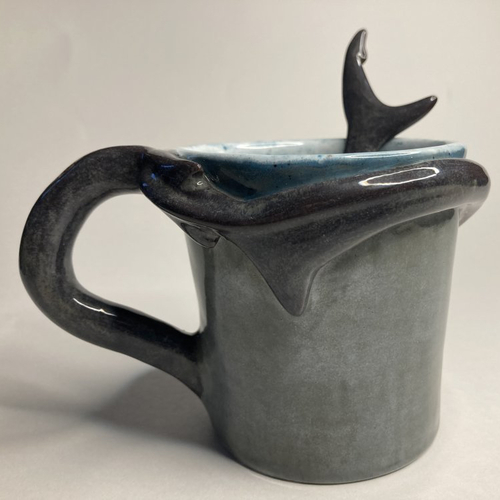 Mug collection queue de requin anthracite , avec cuillère