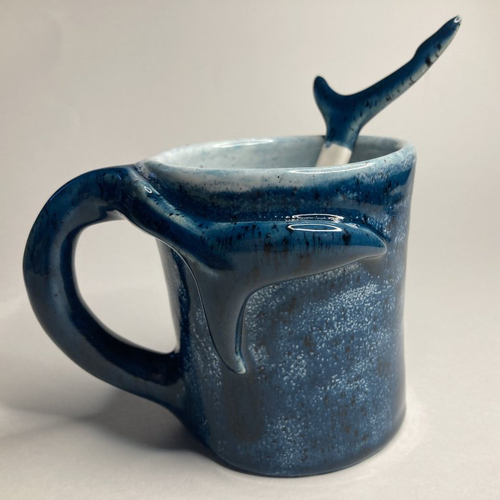 Mug collection queue de requin bleu écume, avec cuillère