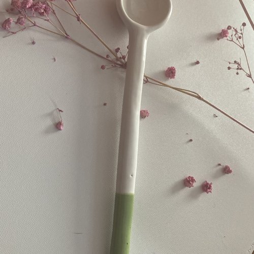 Cuillère à thé ou à miel, céramique 17cm, objet unique