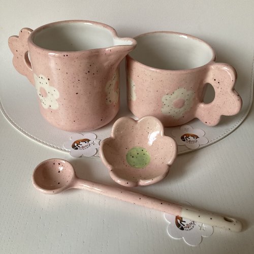 Set petit déjeuner, céramique rose tendre