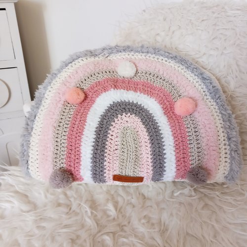 Coussin arc en ciel
